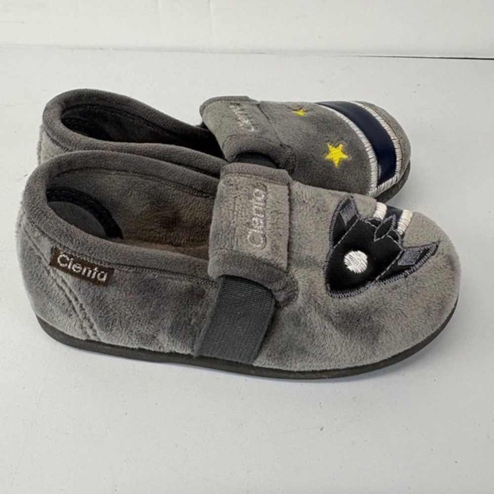Cienta Kids Gray Rocket Ship‎ & Stars Plush Slippers Size 25 US 8 Made in Spain - Picture 4 of 6